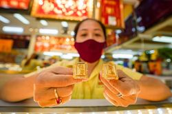 Giá vàng hôm nay 25/7: Trong nước tăng nhanh rồi giảm sốc, thế giới được dự báo tăng tiếp, cuộc chơi không dành cho người yếu tim