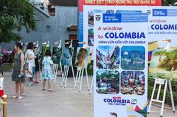 Triển lãm ảnh về các bộ tộc thổ dân và phong cảnh thiên nhiên Colombia