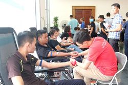 Ngày hội 'Giọt hồng Đất Tổ' năm 2020