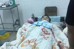Đang chạy xe máy trên đường, nam thanh niên bị bắn chết