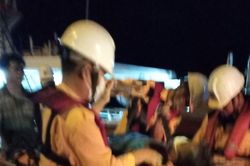 Cứu nạn khẩn cấp ngư dân đột quị trên biển