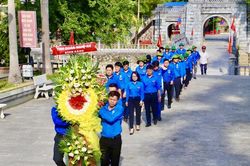 Tuổi trẻ Nghệ An hành trình tri ân các anh hùng liệt sỹ
