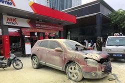 Điều tra nguyên nhân cháy xe ôtô tại cây xăng đường Nguyễn Trãi