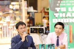 Con thích vào ngoại thương, mẹ lại hướng vào sư phạm