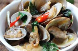 Cách làm ngao xào húng quế ngon hơn nhà hàng