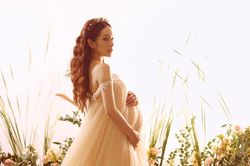Sara Lưu gặp 'ca khó', được nhắn tin đòi làm quen mặc dù suốt ngày up ảnh bầu bí