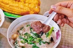 Những quán cháo lâu đời hút khách ở Sài thành