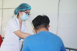 Cách ly 11 người trốn khỏi bệnh viện