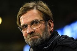 Sir Alex tiết lộ về cuộc gọi lúc 3 giờ sáng từ Klopp khi Liverpool vô địch