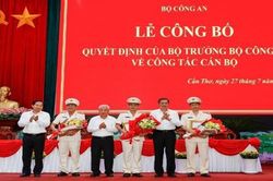 Công bố quyết định bổ nhiệm 3 tân Phó Giám đốc Công an TP Cần Thơ