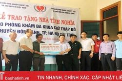 Bàn giao nhà tình nghĩa cho đối tượng chính sách Hà Tĩnh