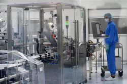 Nga thảo luận về sản xuất vắcxin COVID-19 tại Trung Quốc