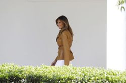 Melania Trump hứng chỉ trích vì muốn cải tạo Vườn Hồng Nhà Trắng