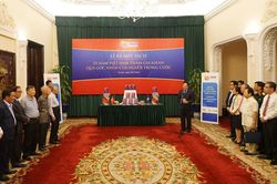 Ra mắt sách ''25 năm Việt Nam tham gia ASEAN qua góc nhìn của người trong cuộc''
