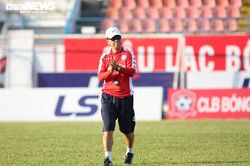 CLB TP.HCM toan tính gì khi chia tay Chung Hae Seong, bổ nhiệm HLV Hữu Thắng?