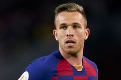 Barca chuẩn bị kiện Arthur