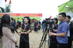Nhà báo Ánh Nguyệt: Đi để ý thức hơn về công việc của mình