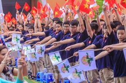 Nhiều trường học thông báo lùi lịch học năm mới do COVID-19