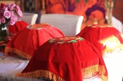 Cô giáo bị bạn đời ly hôn vì tổ chức đám cưới cho bố chồng