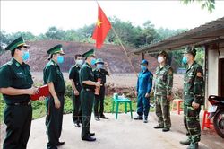 Kiểm soát chặt chẽ việc xuất nhập cảnh trên biên giới đường bộ