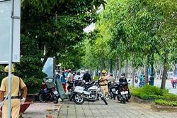 TP HCM: Gặp Công an, người Trung Quốc nghi nhập cảnh trái phép chạy tán loạn