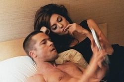Jennifer Aniston từng chê cười ảnh của Brad Pitt, Angelina Jolie