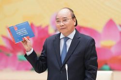 'Sứ mệnh của những người làm tư tưởng là cởi bỏ sợi dây để khai phóng'