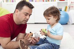 WHO: Trẻ được tiếp xúc với người cha 2 tiếng mỗi ngày sẽ có chỉ số IQ cao hơn