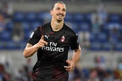 Ibrahimovic lập kỳ tích chưa từng có tại Serie A