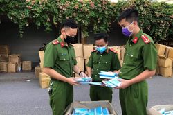 Triệt phá điểm tập kết hơn 800 nghìn khẩu trang không nguồn gốc