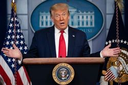 Tổng thống Trump nói gì sau đề xuất hoãn bầu cử Mỹ năm 2020?