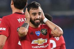 Phía sau pha ăn mừng thương hiệu của Bruno Fernandes