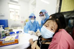 Xét nghiệm COVID-19 người Hà Nội về từ Đà Nẵng
