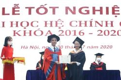 Những sinh viên đầu tiên tốt nghiệp ngành Truyền thông doanh nghiệp