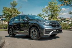 Giá lăn bánh Honda CR-V 2020 mới giảm hàng chục triệu đồng