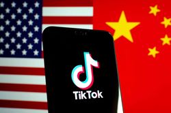 Ai đang muốn bỏ hàng chục tỷ USD mua TikTok?