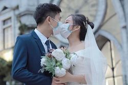 'Hoãn cưới lần 2 vì dịch, vợ chồng tôi chờ sinh con xong mới đãi tiệc'