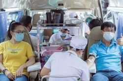 Đoàn viên tham gia hiến máu mùa dịch Covid-19
