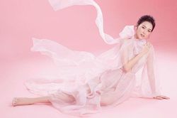 Bộ ảnh dịu dàng Diệp Bảo Ngọc mừng sinh nhật