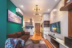 Căn hộ 70m2 của một người trẻ thích màu trầm phá cách