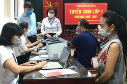 Ngày đầu tuyển sinh lớp 1: Các trường của Hà Nội tăng cường hỗ trợ đăng ký trực tuyến