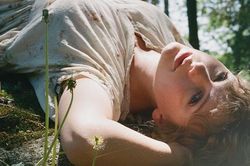 Fan cuồng Taylor Swift dọa phóng hỏa nhà biên tập viên âm nhạc