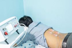 Liệu pháp châm cứu bằng laser: Sự kết hợp độc đáo giữa y học hiện đại và y học cổ truyền
