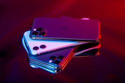 Bây giờ là thời điểm tệ nhất để bạn xuống tiền và mua iPhone mới