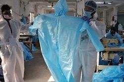 Ăn trộm bộ đồ bảo hộ trong bệnh viện vì tưởng nhầm là áo mưa, thành ra nhiễm luôn COVID-19