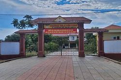 Hiệu trưởng ở Quảng Trị bị tố quan hệ bất chính với đồng nghiệp