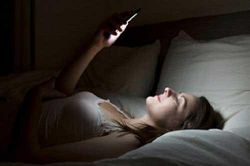 Sau 9 giờ tối, có 6 việc phụ nữ không nên làm, tránh 'phá hủy' sức khỏe, đẩy nhanh lão hóa