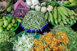 Giá thực phẩm hôm nay 03/08: Nguồn cung nhiều, giá rau củ ổn định
