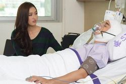 Đến viện chăm chồng nhưng chị dâu mang đúng một bát cháo, khi tôi tỏ ý phẫn nộ thì anh trai quay mặt đi nói một câu làm cả nhà 'đứng hình'