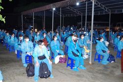 Sóc Trăng: Nhiều du học sinh trong số 140 công dân Việt Nam về từ Canada được cách ly tập trung